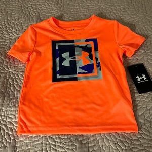 Underarmour boys athletic shirt